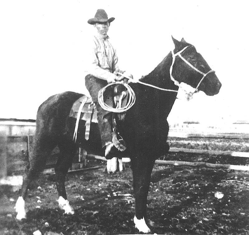 Joe-Erickson-and-his-horse-Diamond