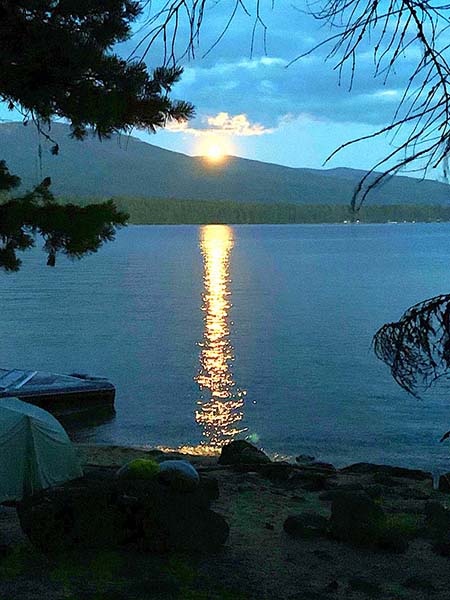 PriestLakeSunset_Chandra-NeilsUSFS
