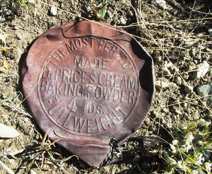 17.-1880_s-baking-soda-can-lid-near-the-Viola-Mine.