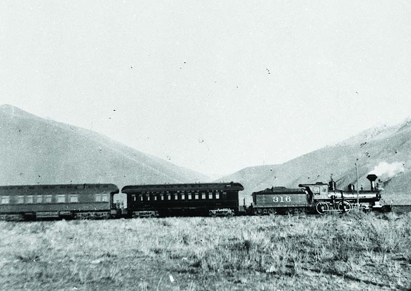 6-Oregon-Short-line-train-in-Wood-River-Valley-