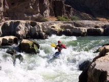 jason-wilmoth-running-a-short-section-near-pillar-falls